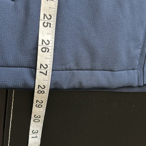 TravisMathew Interlude Puffer Golf Jacket Mens Navy Blue Full Zip Stretch M NEW - Picture 16 of 16